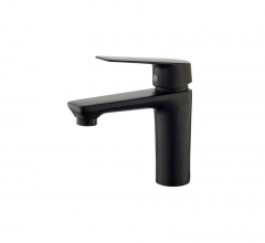 Single-Handle Basin Faucet in Black Matte