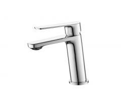 Single-Handle Bathroom Water Tap Basin Faucet in Chrome